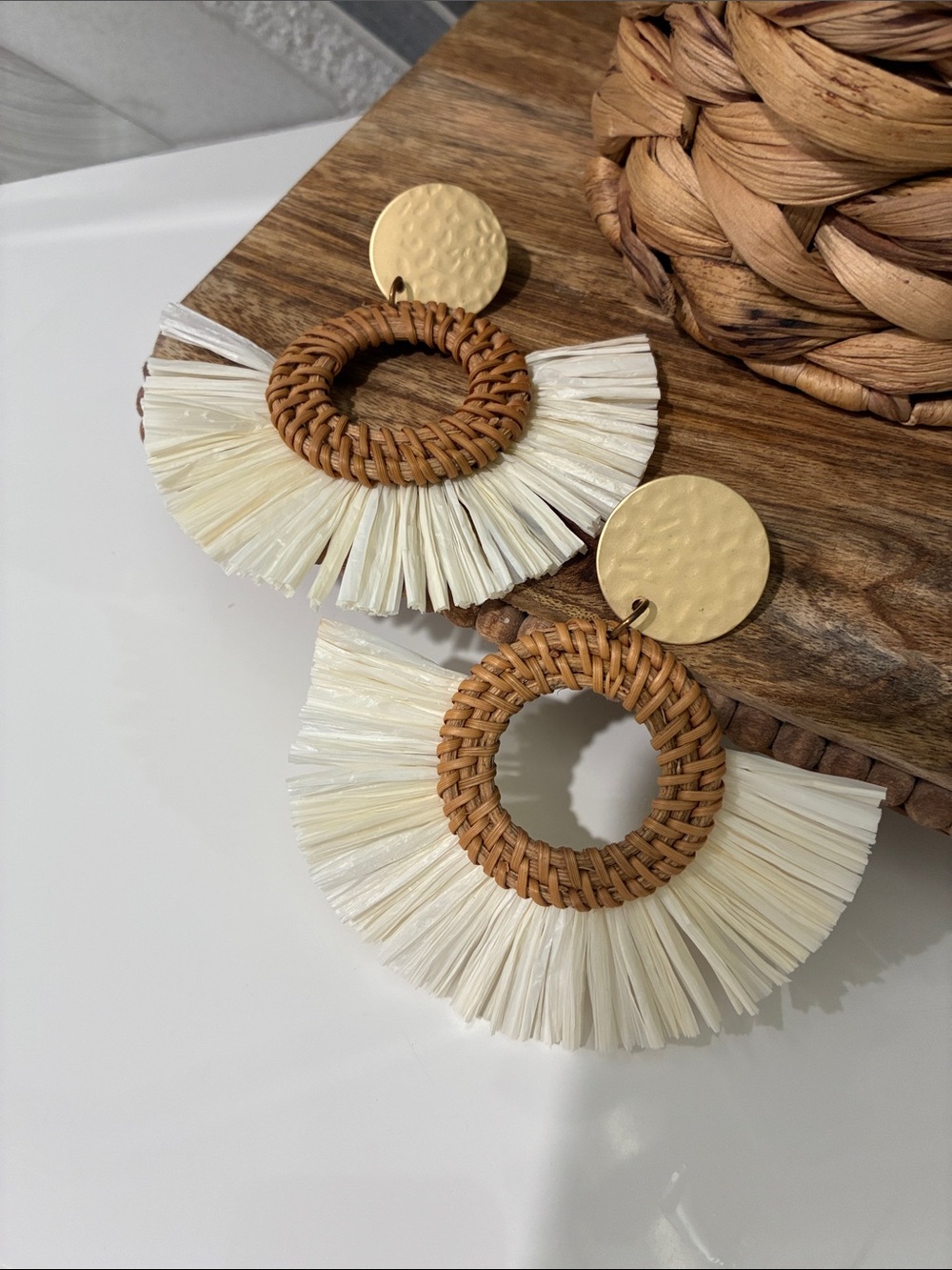Boho Raffia Fan Drop Earrings - White & Tan